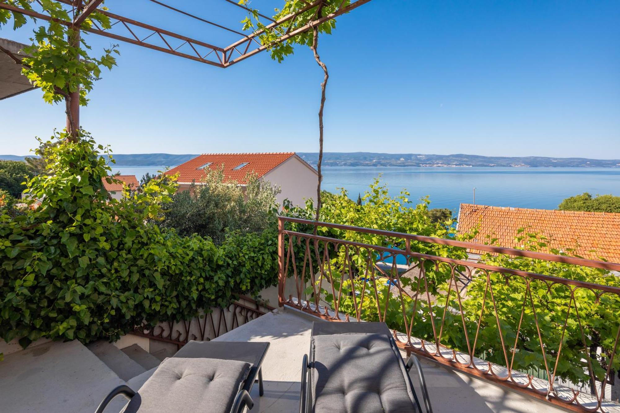 East Side Apartment Omis Exterior photo